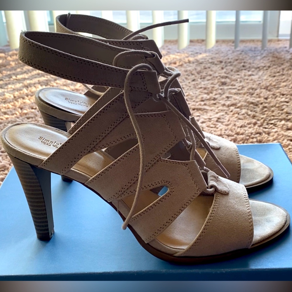 Vera Wang Heels